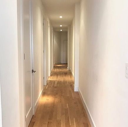 5th image of 501 Cathedral Pkwy APT 10A