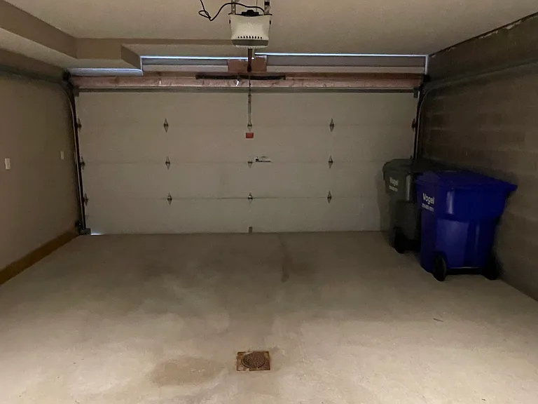 574 E Vanderbilt Dr — Photo 25