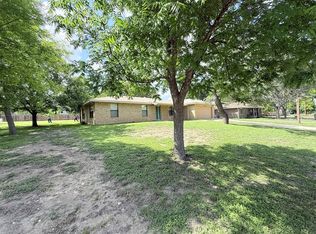 404 Mack Hollimon Dr, Kerrville, TX 78028