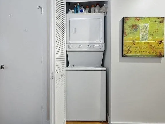 99-105 Broad St #2F — Photo 14