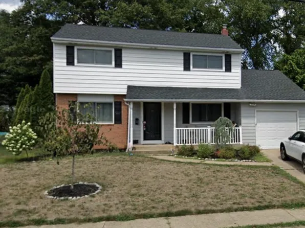 28 Walt Whitman Way, Hamilton, NJ 08690