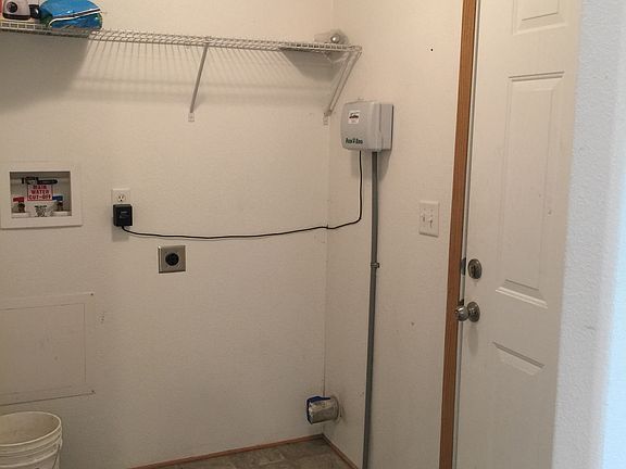 5th image of 210 S Whitman St