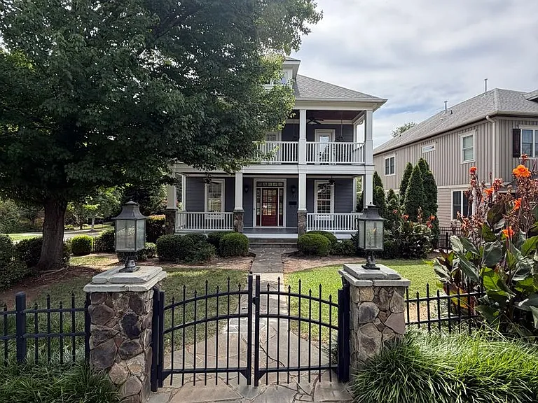 701 McDonald Ave — Photo 2