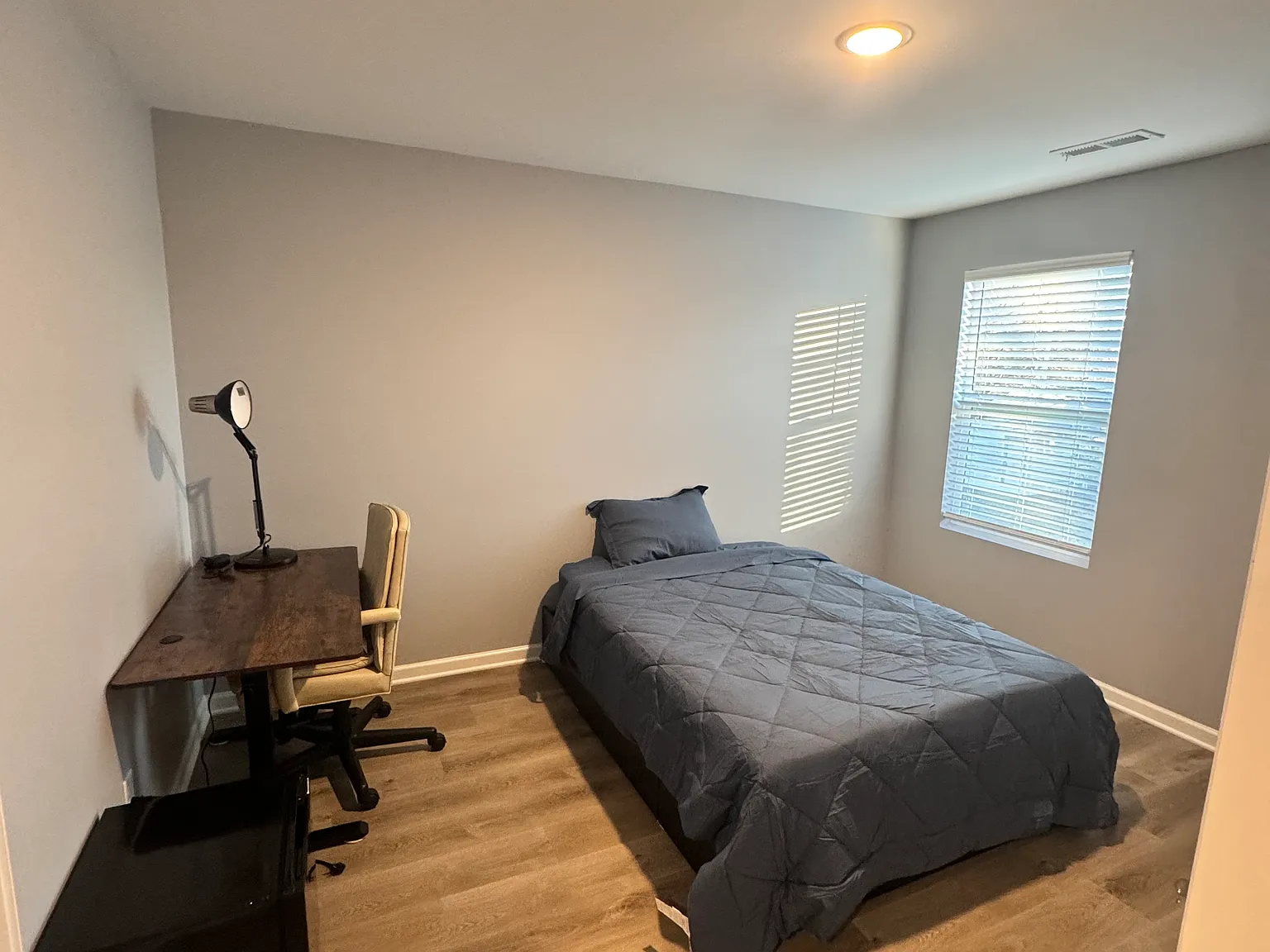 2611 Carsten Ave — Photo 3