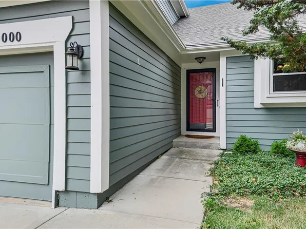 12000 England St, Overland Park, KS 66213