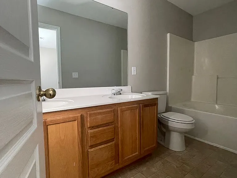 6454 Royal Celadon Way — Photo 14