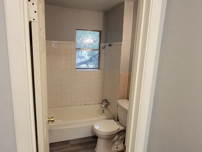 113 N McKown Ave #1 — Photo 8