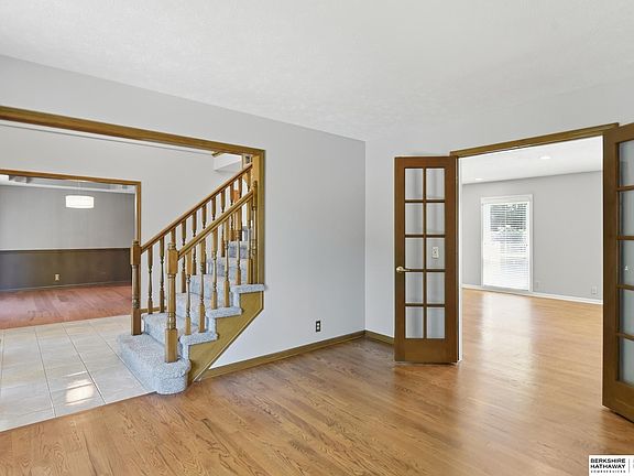 3rd image of 16211 Chicago St