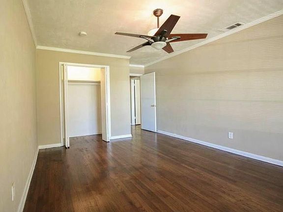 3rd image of 6368 Monticello Ave