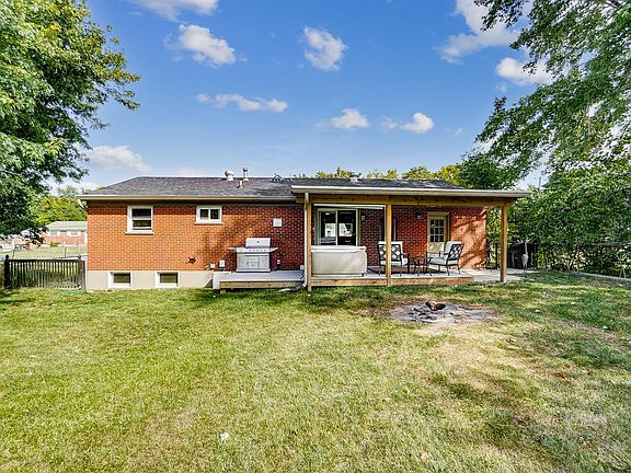 5th image of 957 Galsworthy Ct