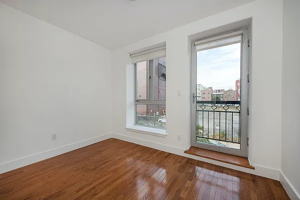 Rented by Bold Marketing | media 31