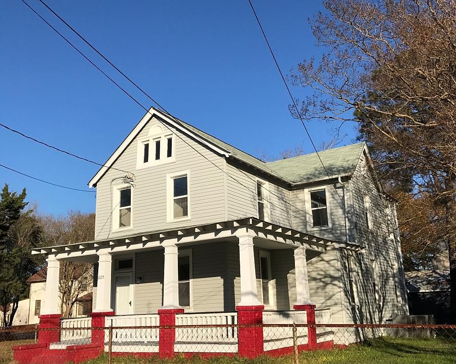 1st image of 605 Jamestown Ave #A