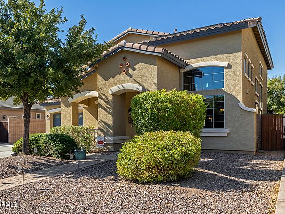 5th image of 13814 W EARLL Drive