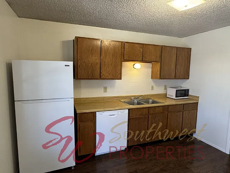 1387 W McNeill St #7 — Photo 6