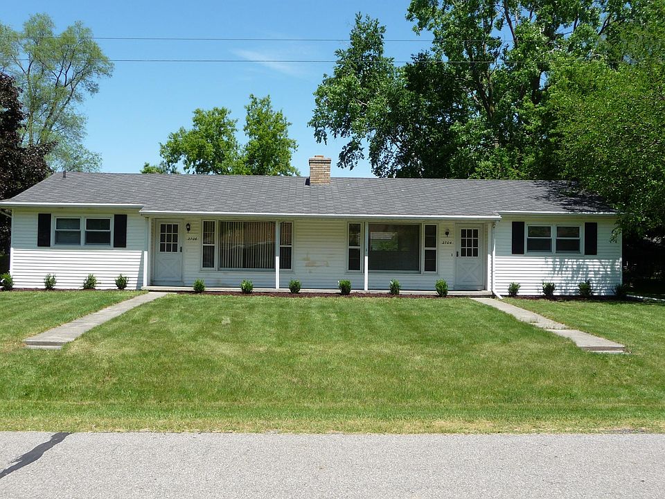 Front View, from Rockwood Drive