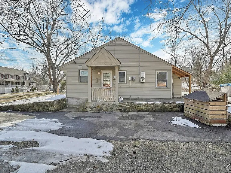 320 High St — Photo 17
