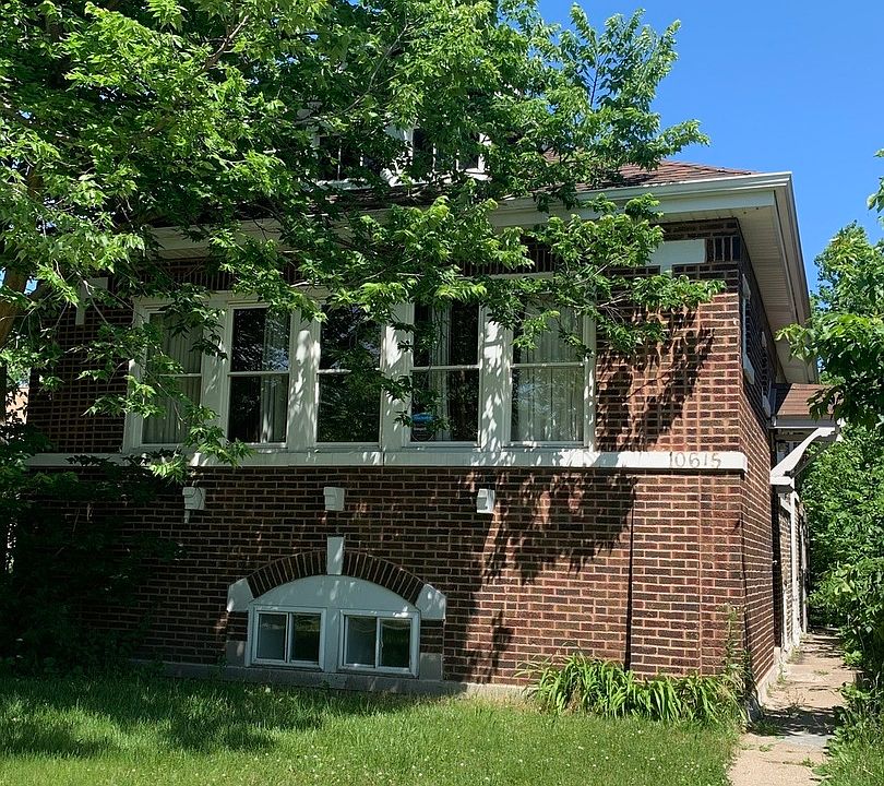 1st image of 10615 S Bensley Ave