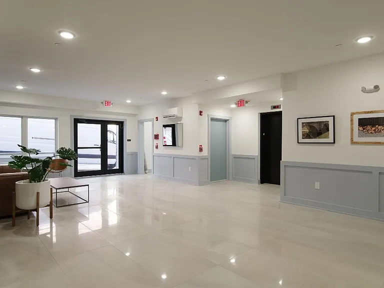 East Main Manayunk Apartments — Photo 46