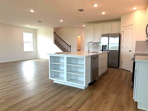 4th image of 31353 MALBEC DRIVE