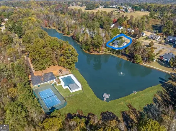 1268 Overland Park Dr, Braselton, GA 30517