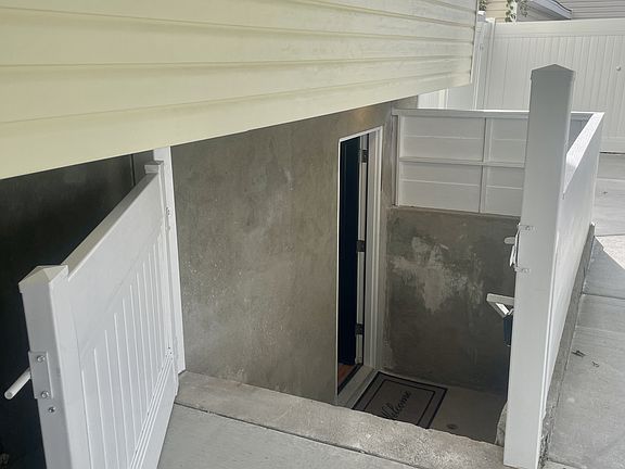 3rd image of 741 E Bonneville Way #B