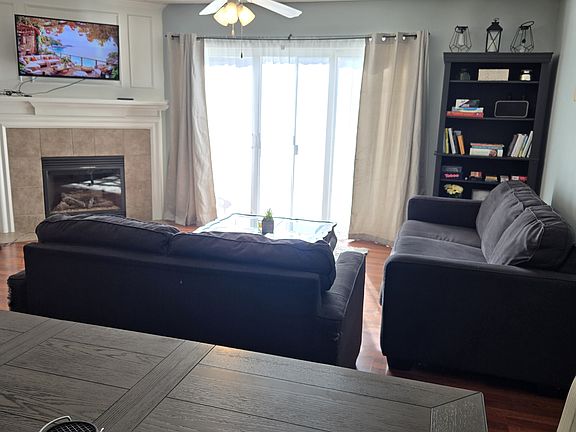 4th image of 5504 N Fairmount Ave