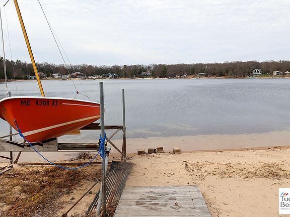 5th image of 2378 Duff Rd