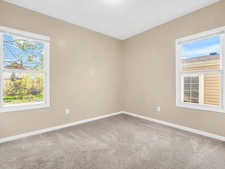 6423 Hazlett St — Photo 30