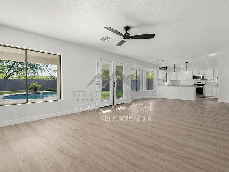 1005 E Stirrup Ln — Photo 9