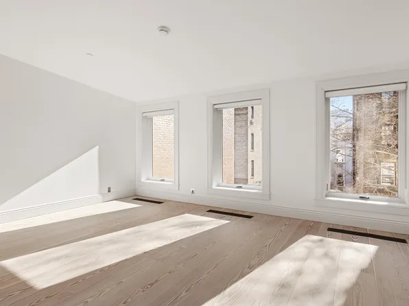 348 West 22nd Street image 12 of 13