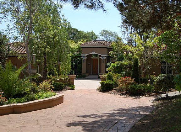 2nd image of 18621 Rachel Ln