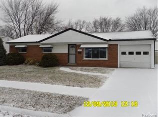 23207 Shoreview St, Saint Clair Shores, MI 48082