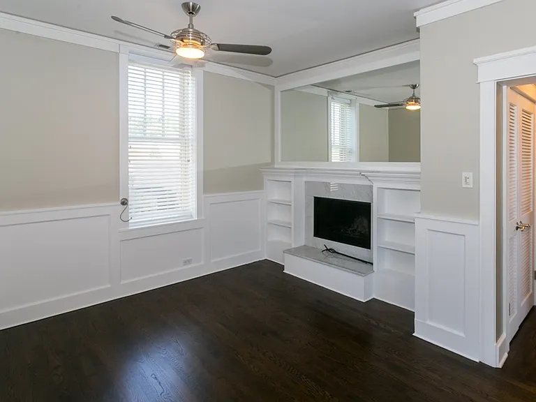 3614 N Bosworth Ave #R4 — Photo 5
