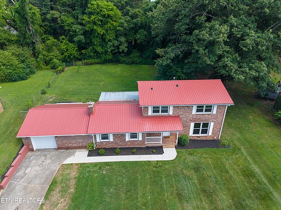 3rd image of 2912 Marvin Cir