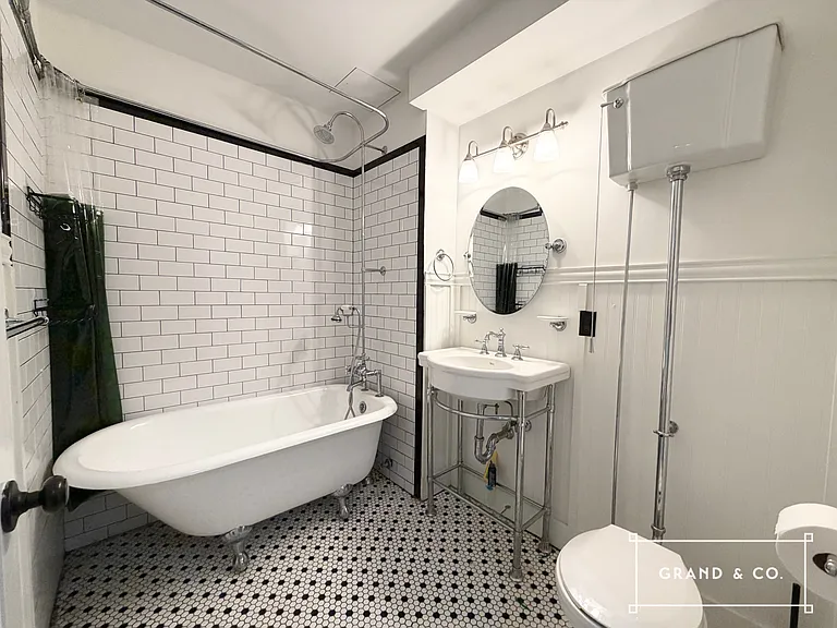 149 Wythe Ave #303 — Photo 9