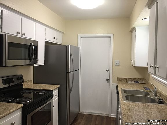 4th image of 10002 Lorene Ln