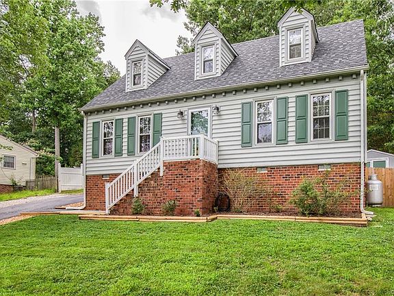 2nd image of 3118 Castlebury Dr