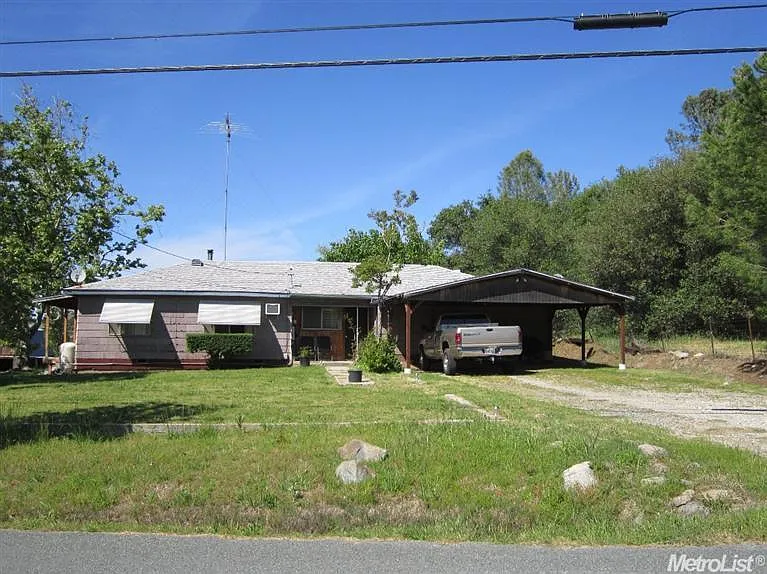 8325 Crater Hill Rd photo 1