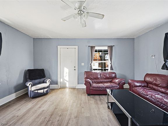 5th image of 3323 Dallas Ave