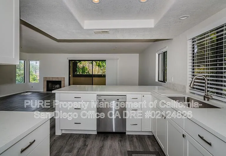 1680 N Coast Highway 101 #44 — Photo 10