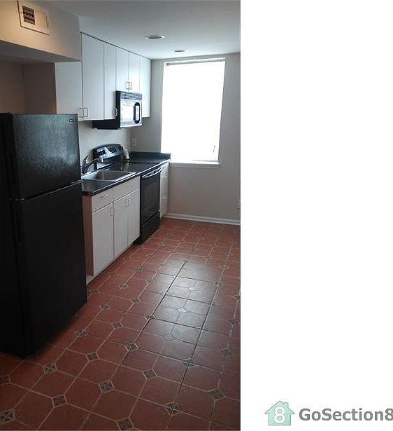 2nd image of 24 S Carrollton Ave #2