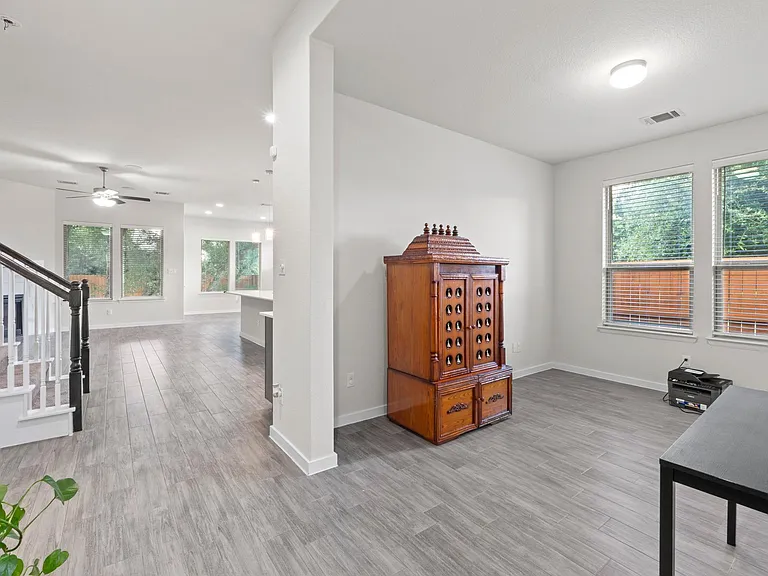 3617 Kyler Glen Cv — Photo 12