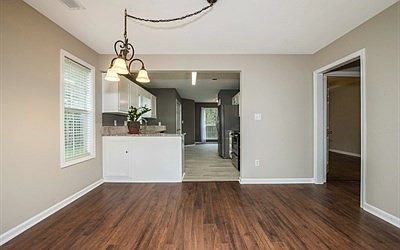 3rd image of 163 Carrington Ln