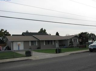 2120 W Pearl St, Pasco, WA 99301