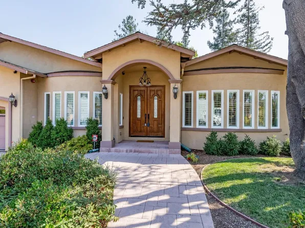 13088 Montrose St, Saratoga, CA 95070