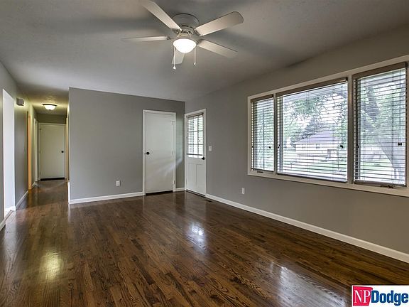 3rd image of 2723 S 116th Avenue Cir