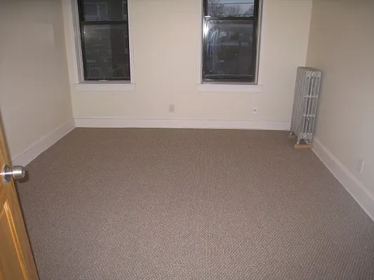 Rented by Alexiou Realty | media 12