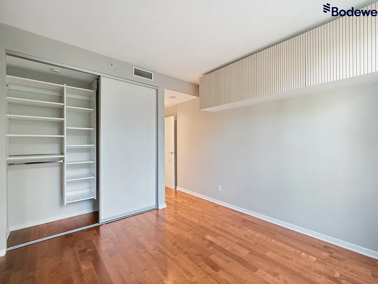 1005 Beach Ave — Photo 11