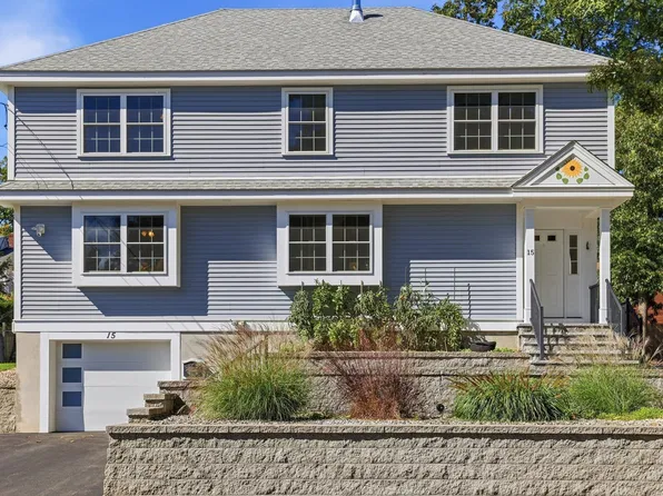 15 Cedar St, North Chelmsford, MA 01863