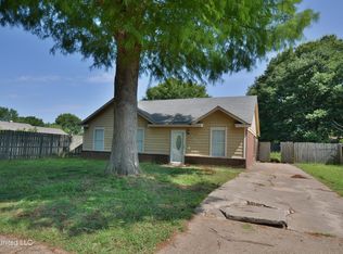 3530 Mayfair Dr, Horn Lake, MS 38637